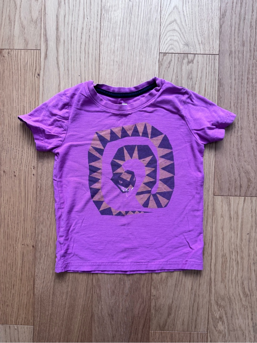 Tea Collection Purple Short-Sleeve Tee with Geometric Snake Graphic